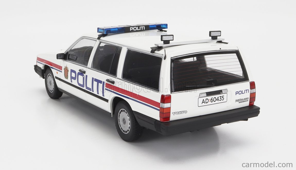 MINICHAMPS 155171796 Scale 1 18 VOLVO 740GL BREAK SW STATION WAGON