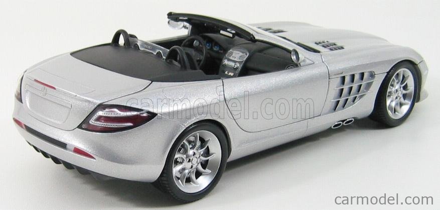 MINICHAMPS B66961003 Scale 1 18 MERCEDES BENZ SLR McLAREN ROADSTER