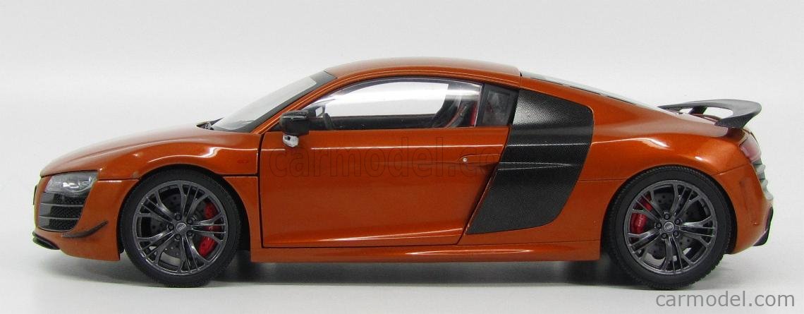 KYOSHO 5011118415 Echelle 1 18 AUDI R8 GT 5 2 V10 FSI 2010 SAMOA