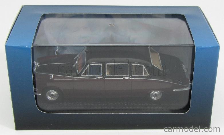 Daimler DS420 Limousine Presidential car Queen Mother 1970s New in Box 