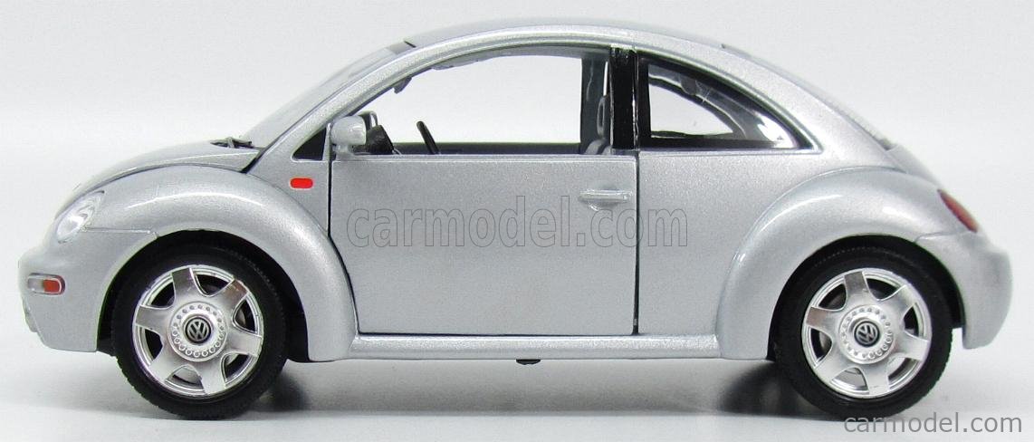 Burago Volkswagen 1/18 シルバー Burago 1/18 Scale Silver Volkswagen New Beetle Car 1998