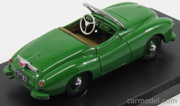 LE 333 Details about   AutoCult Gutbrod Superior Sport Roadster 1952 03008 Green 1:43 