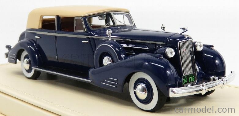 CADILLAC - V16 CONVERTIBLE SEDAN FLEETWOOD CLOSED 1934 - BASE IN PELLE -  LEATHER BASE