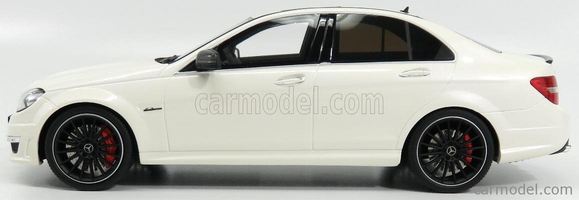 Mercedes-Benz C 63 AMG Sedan (W204) - Model car collection - GT SPIRIT