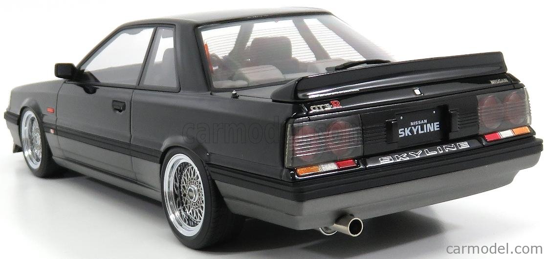 IGNITION-MODEL IG0996 Scale 1/18 | NISSAN SKYLINE GTS-R (R31