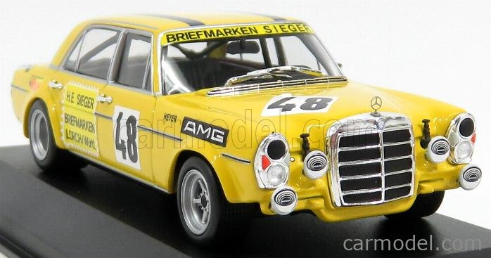 MINICHAMPS 400723448 Escala 1/43 | MERCEDES BENZ 300 SEL 6.8 AMG N