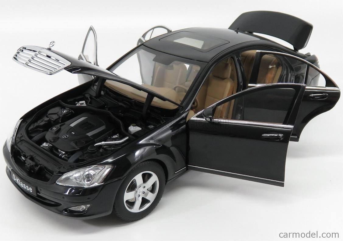 AUTOART 76177 Scala 1/18 | MERCEDES BENZ S-CLASS 2005 BLACK MET