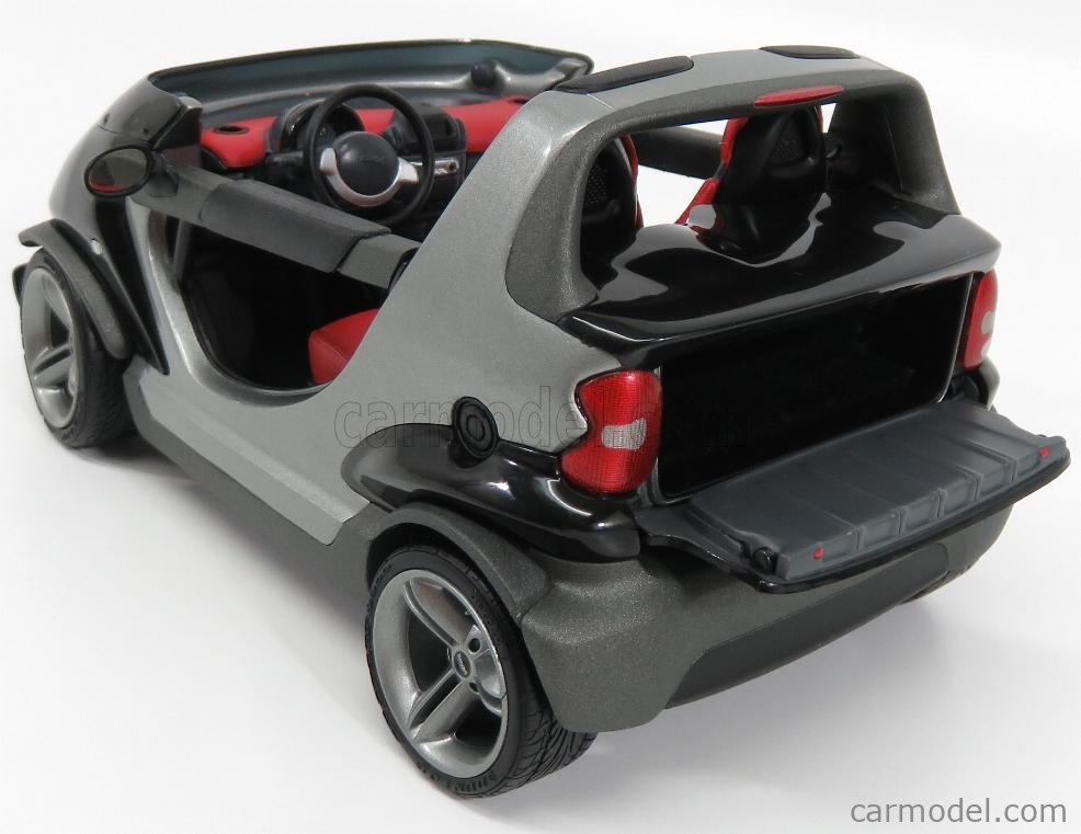 MINICHAMPS 0013440 Scale 1/18 | SMART FORTWO CROSSBLADE