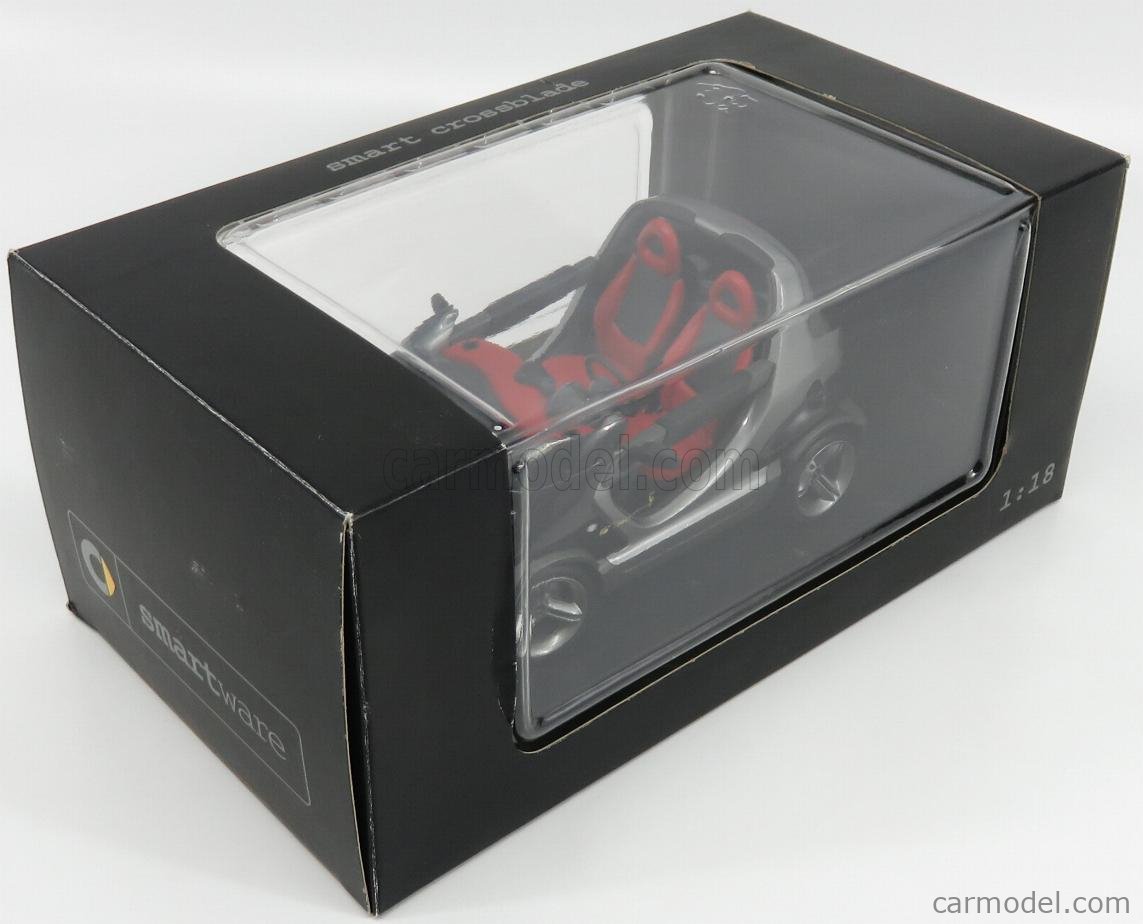 MINICHAMPS 0013440 Scale 1/18 | SMART FORTWO CROSSBLADE CABRIOLET