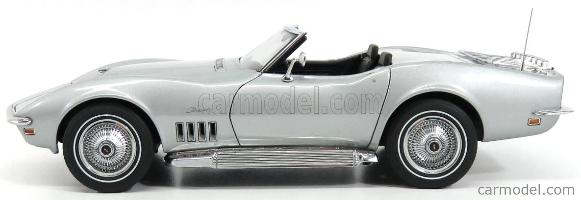 AUTOART 71162 Scale 1/18 | CHEVROLET CORVETTE SPIDER 1969 SILVER
