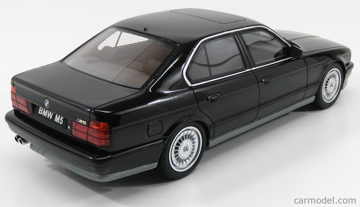 OTTO-MOBILE OT690 Scale 1/18 | BMW 5-SERIES M5 (E34) 1989 BLACK