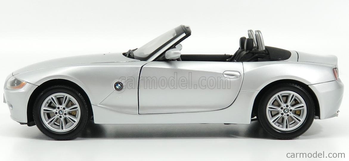 BMW M5 ミニカー 1/18 シルバー MAISTO 31144LBS Scale 1/18 | BMW 5-SERIES M5 2004 LIGHT BLUE