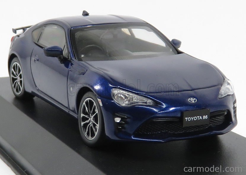 Toyota 86 Coupe Facelift 2017 Crystal White Pearl KYOSHO 1:43 KY03895CW 