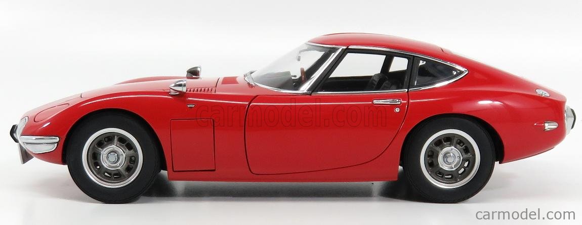 ミニカー TOYOTA 2000 GT COUPE 1/18 AUTOart s-l1200.jpg