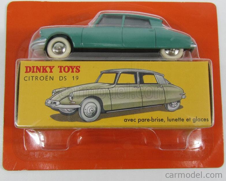 RIO 1:43 Citroën DS19 Prestige 1958 Pape Jean XXIII – Noir