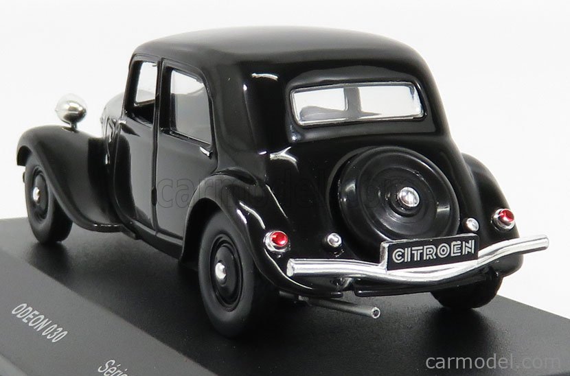 Cult 1/18 Scale Citroen Traction Avant 7CV 1935 Grey Resin Model Car