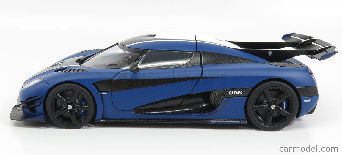 AUTOART 79018 Scale 1/18 | KOENIGSEGG 1 ONE 2014 MATT BLUE CARBON