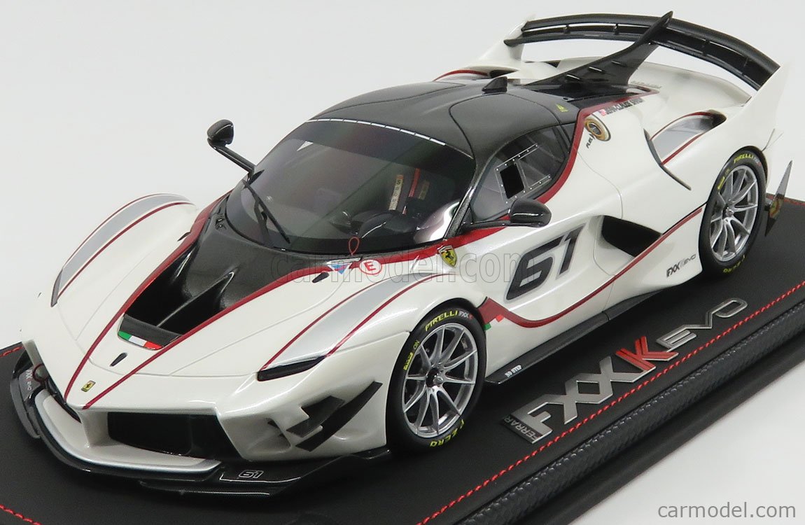 r Models Pb Scale 1 18 Ferrari Fxx K Evo N 61 17 Bianco Italia White Pearl Met