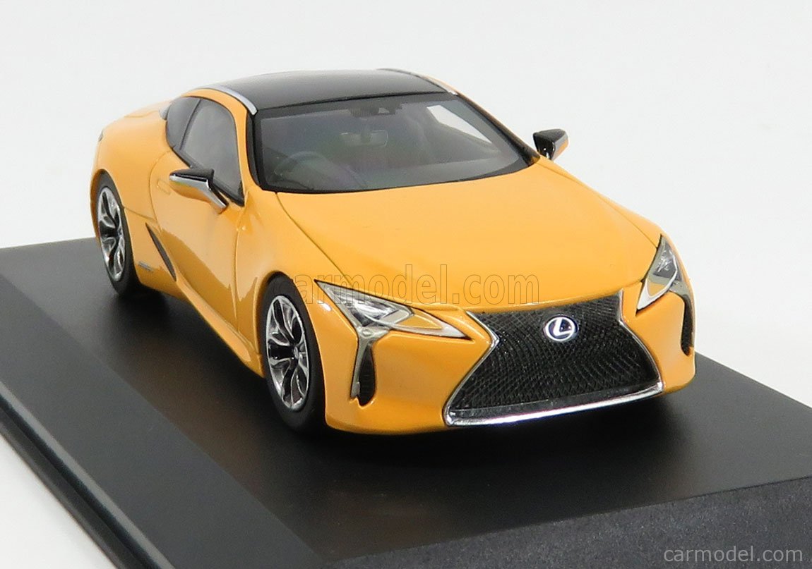 LEXUS - LC500H COUPE L PACKAGE 2016