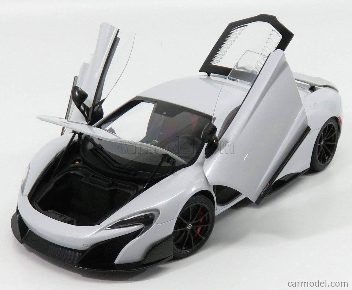 AUTOART 76046 Scale 1/18 | McLAREN 675LT 2015 WHITE