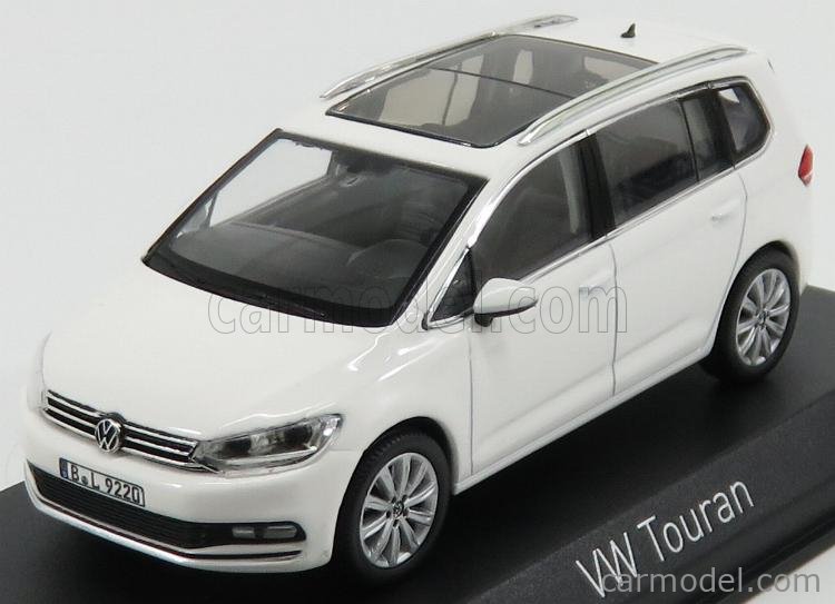 VOLKSWAGEN - TOURAN 2015