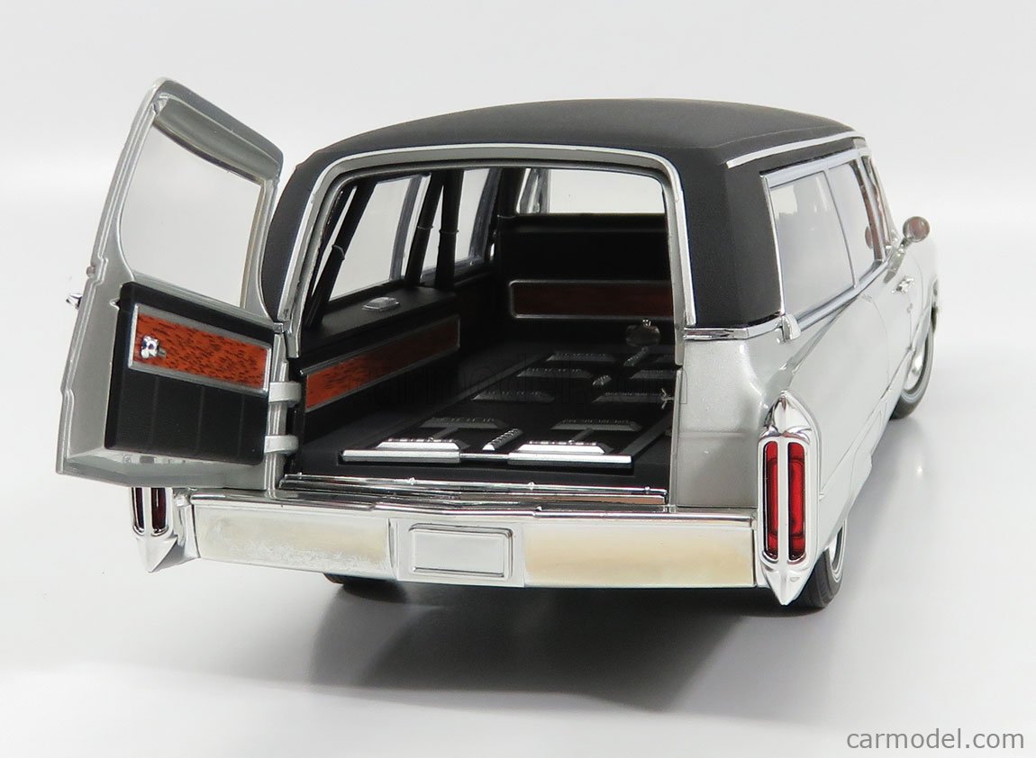GREENLIGHT PC18005 Scale 1/18 CADILLAC S&S HEARSE 1966 CARRO
