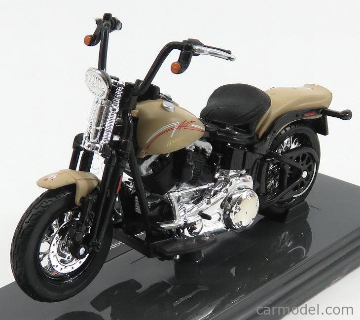 Maisto 1:18 Harley Davidson 2008 Harley FLSTSB Cross Bones Bike Motorcycle Model 