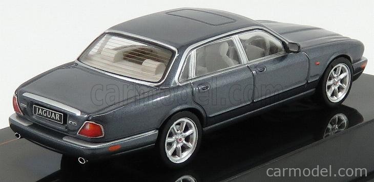 Miniature Jaguar XJ8 1998 Ixo