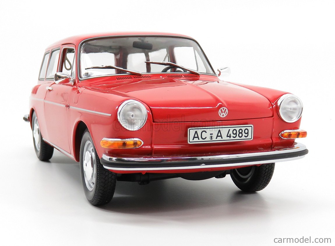MINICHAMPS 100051010 Scale 1/18 | VOLKSWAGEN 1600L VARIANT 1970 RED