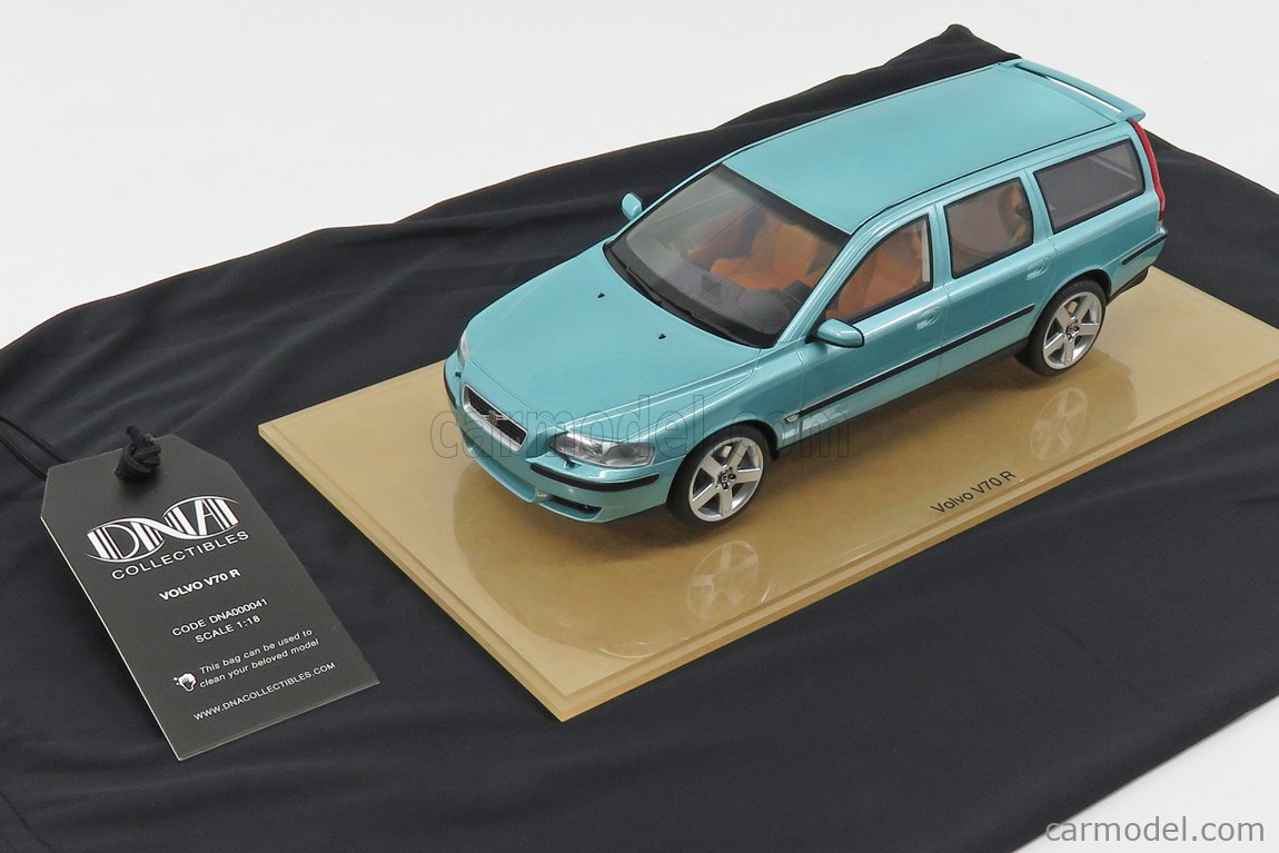 DNA COLLECTIBLES DNA000041 Scale 1/18 | VOLVO V70 R 2003