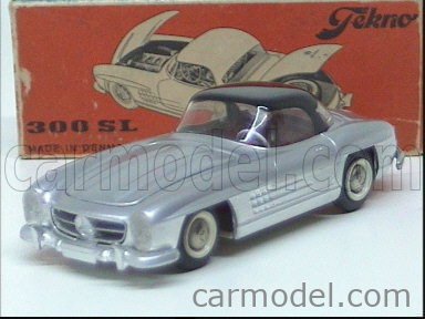 Miniature TEKNO Denmark Mercédès-Benz 300 SL 1/43 à restaurer