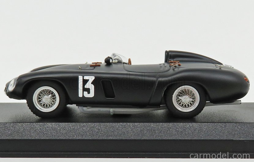 FERRARI - 750 MONZA SPIDER ch.0428 TEAM BAHAMAS AUTOMOBILE CLUB N 13 WINNER  NASSAU TROPHY RACE 1954 A.DE PORTAGO