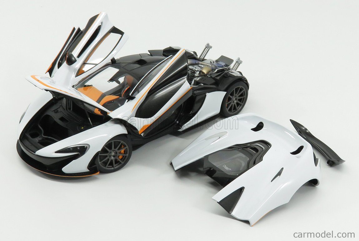 AUTOART 76064 Scale 1/18 | McLAREN P1 2013 WHITE