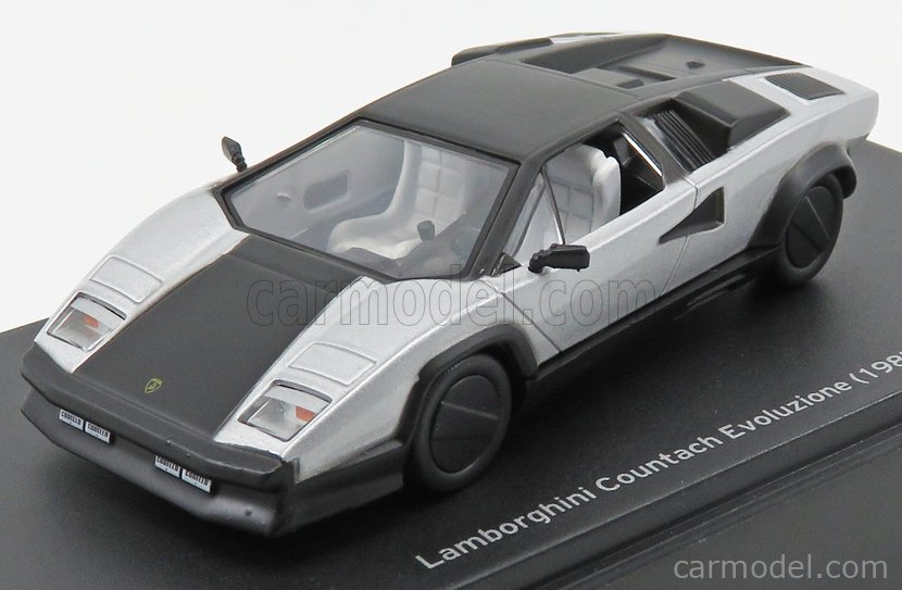 EDICOLA EDLAMBCOLL059 Scale 1/43 | LAMBORGHINI COUNTACH EVOLUZIONE 1987 -  CON VETRINA - WITH SHOWCASE SILVER MATT BLACK