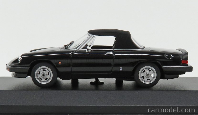 MINICHAMPS 940120760 Scale 1/43 | ALFA ROMEO DUETTO SPIDER 1983 BLACK