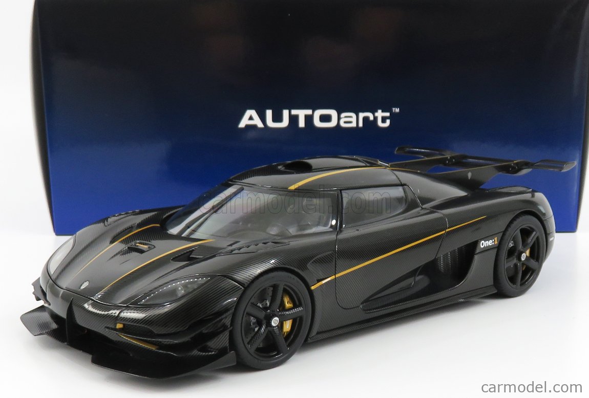 AUTOART 79019 Scale 1/18 | KOENIGSEGG 1 ONE 2014 BLACK CARBON GOLD STRIPES