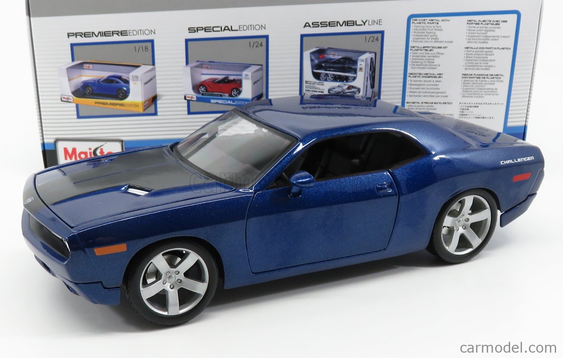 2006 Dodge Challenger Concept Blue Details about   Maisto 1:18 Scale Diecast Model Car 