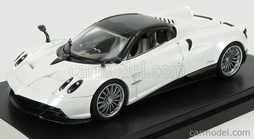 LCD-MODEL LCD43003WH Echelle 1/43  PAGANI HUAYRA ROADSTER 2018 WHITE