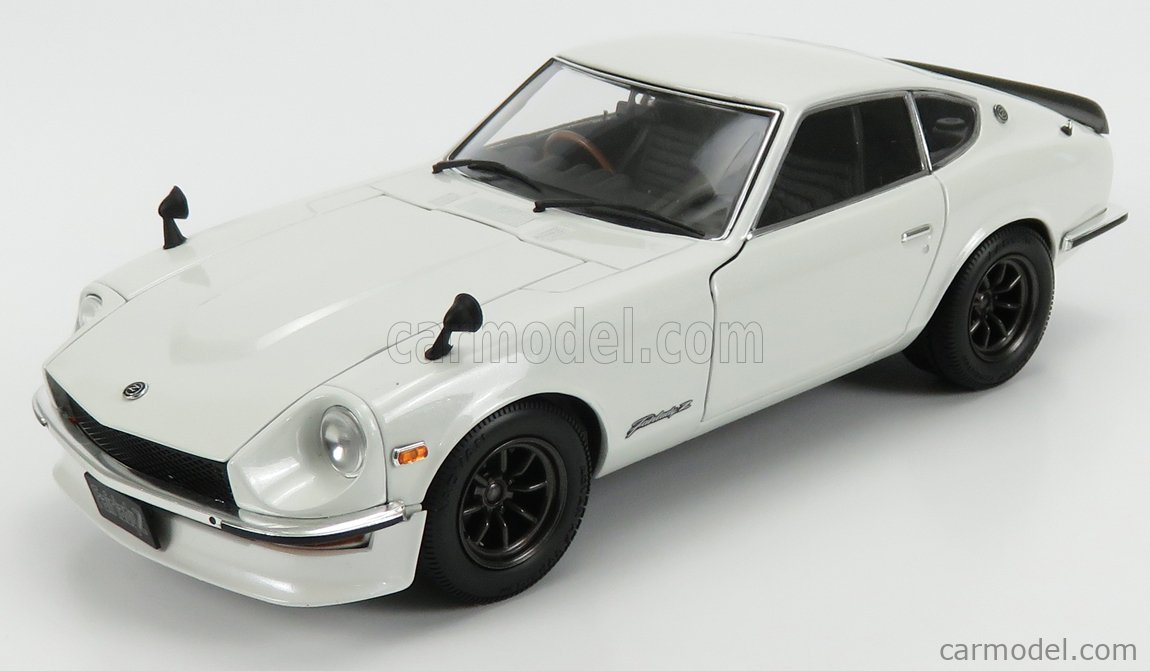 おトク情報がいっぱい！ フェアレディＺ−L S30 京商 1/18 KYOSHO 