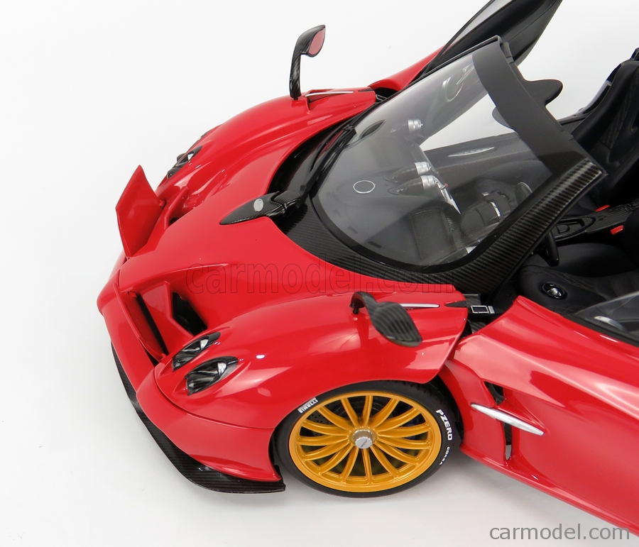 Autoart Pagani Huayra Roadster 1/18 Scale Model - Rosso Monza Red With Carbon & Luggage Set