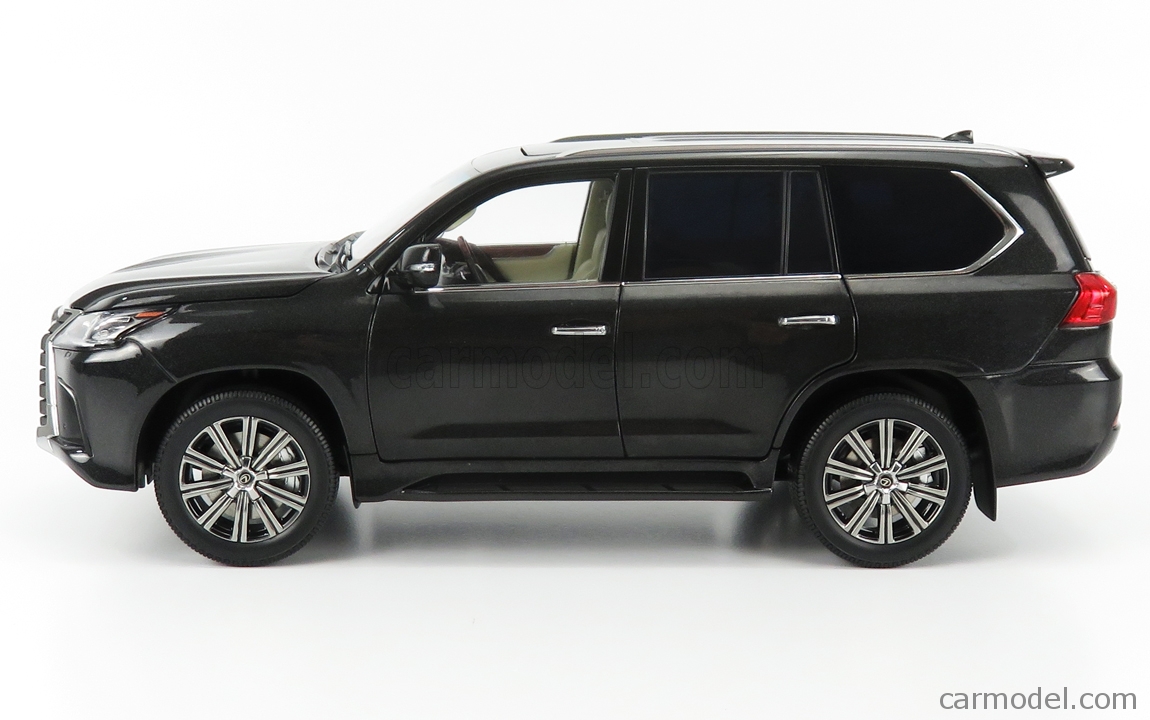 KYOSHO 08955SBK Scale 1/18 | LEXUS LX570 2018 STAR LIGHT BLACK
