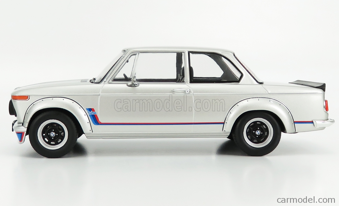 MCG MCG18149 Escala 1/18 | BMW 2002 Tii TURBO 1973 SILVER