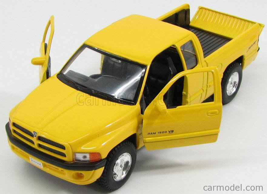1/24 Scale 1999 Dodge Ram Quad Cab 1500 Sport Diecast Model Welly 29392 Yellow