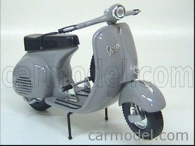 OPO 10 - Scooter Miniature de Collection 1/18 Compatible avec Piaggio