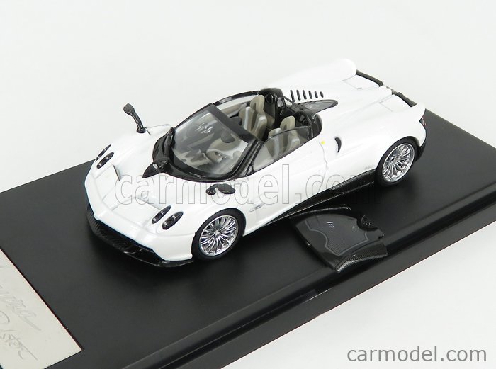 LCD-MODEL LCD64015-WH Scale 1/64  PAGANI HUAYRA ROADSTER 2018 WHITE