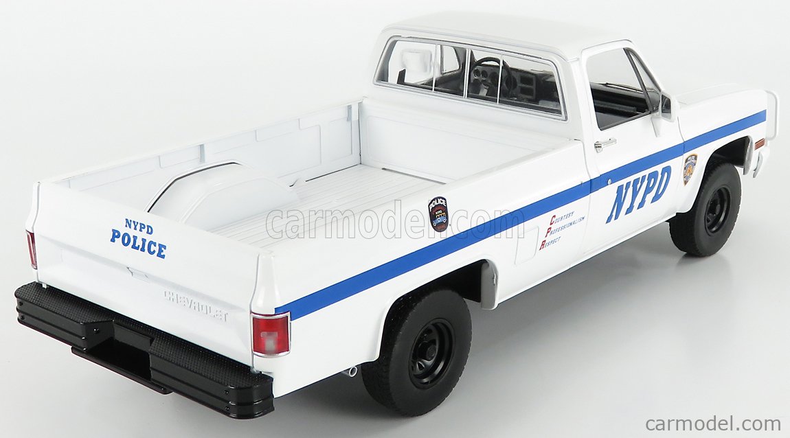 GREENLIGHT 13561 Scale 1/18  CHEVROLET M1008 CUCV PICK-UP NYPD NEW YORK POLICE DEPARTMENT 1984 WHITE
