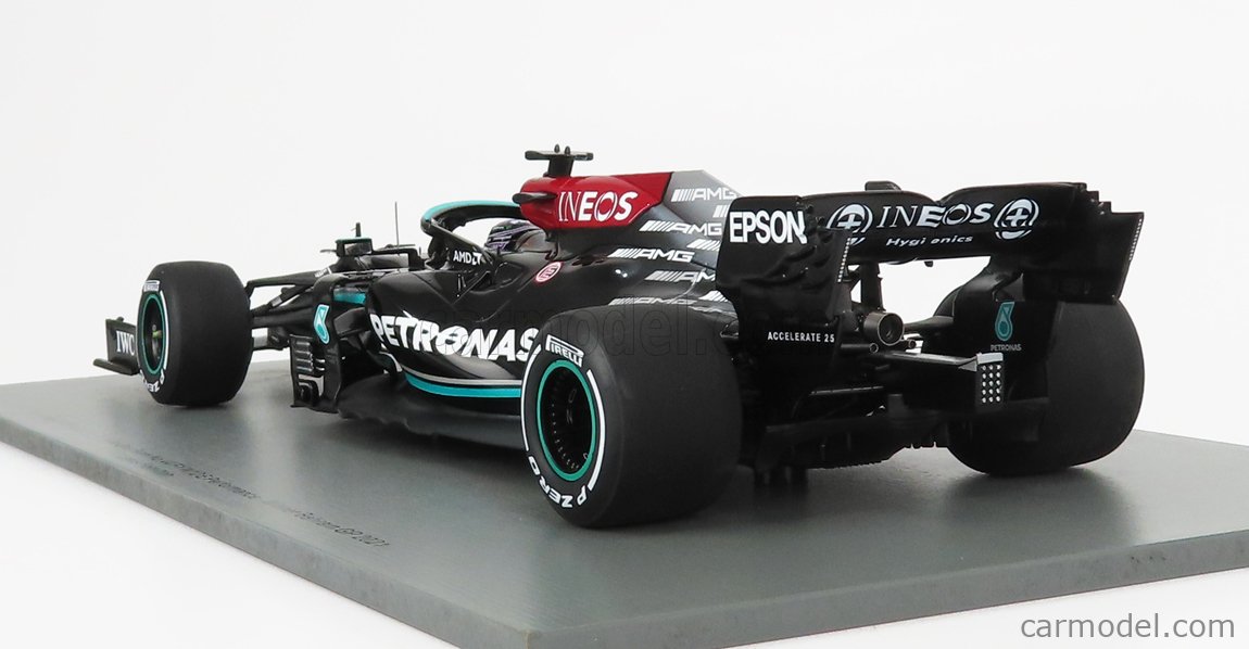 1/18 Spark Mercedes-AMG F1 W12 Lewis Hamilton Winner Bahrain GP 2021 18S576  