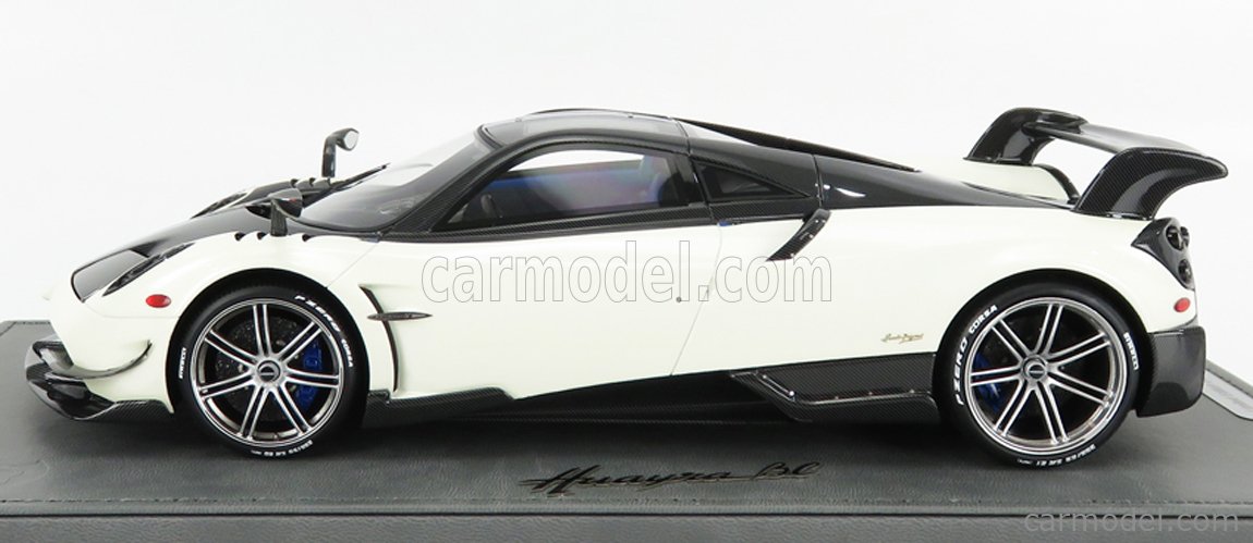 BBR-MODELS P18128BV-VET Scale 1/18  PAGANI HUAYRA BC 2016 - CON VETRINA - WITH SHOWCASE WHITE MET CARBON