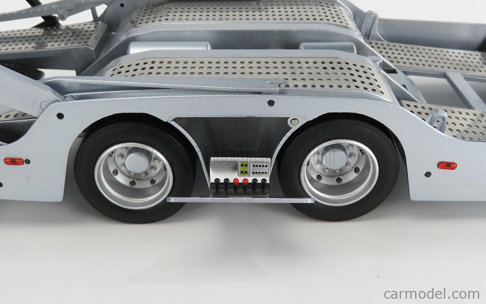 Anhänger oder Transporter 6x Auto Silber Maßstab 1:18 seltenes Stück für Mercedes Actros