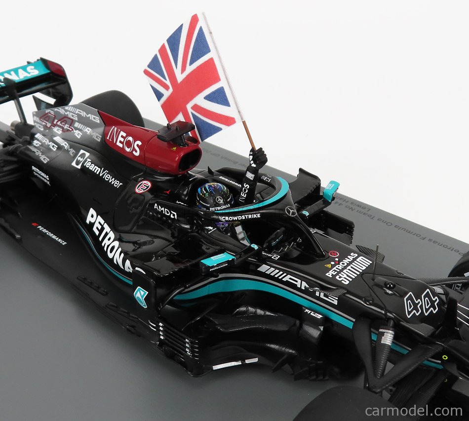 スパーク　1/18 メルセデスW12 イギリスGP優勝　ハミルトン　フラッグ付き 1/18 Spark 2021 Formula 1 Mercedes-AMG F1 W12 E Performance